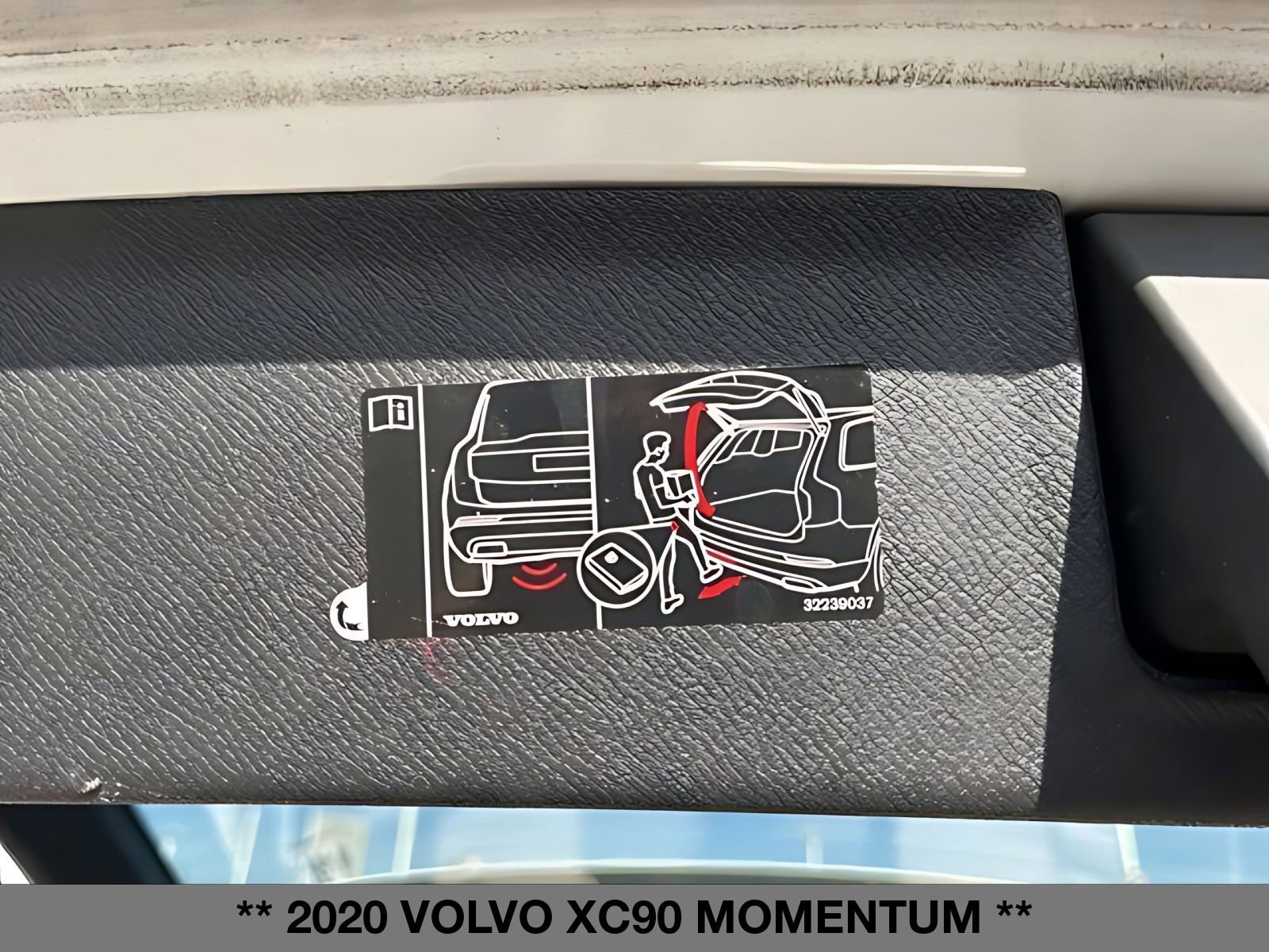 Used 2020 Volvo XC90 T6 Momentum image 15