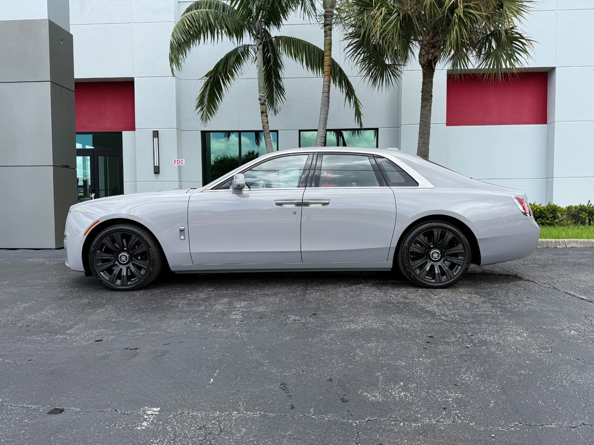 Used 2022 Rolls-Royce Ghost image 19