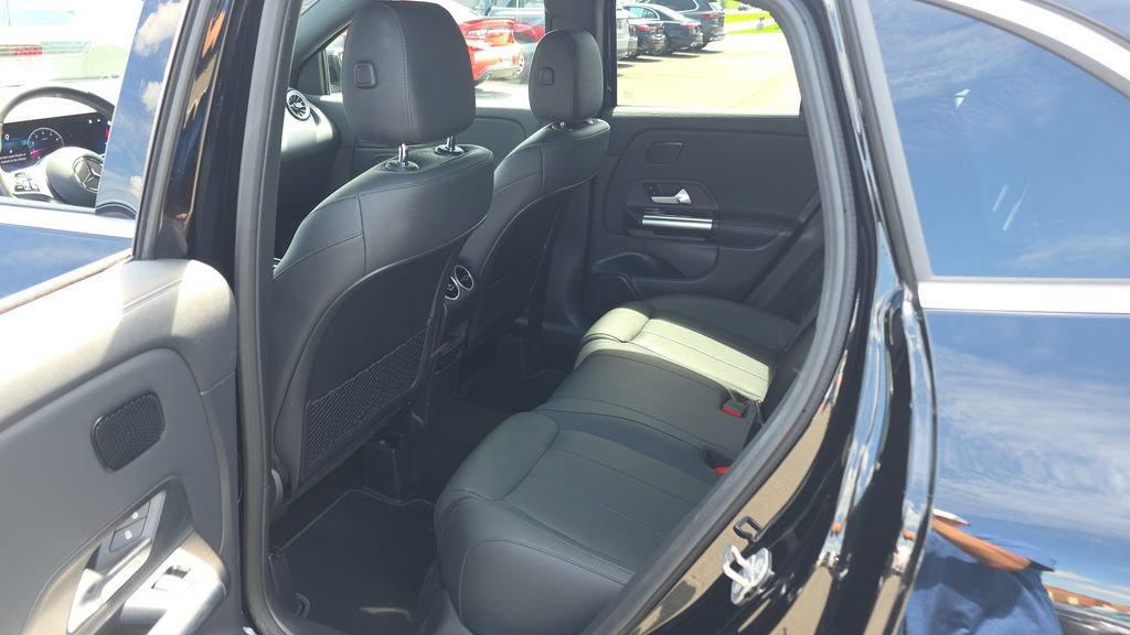 Certified 2025 Mercedes-Benz GLA 250 image 24
