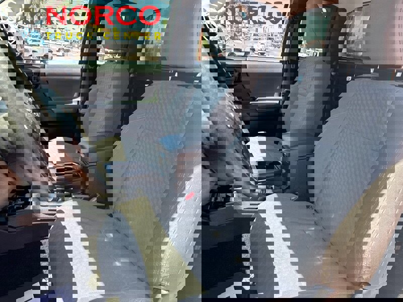 Used 2020 Toyota Tacoma SR image 18