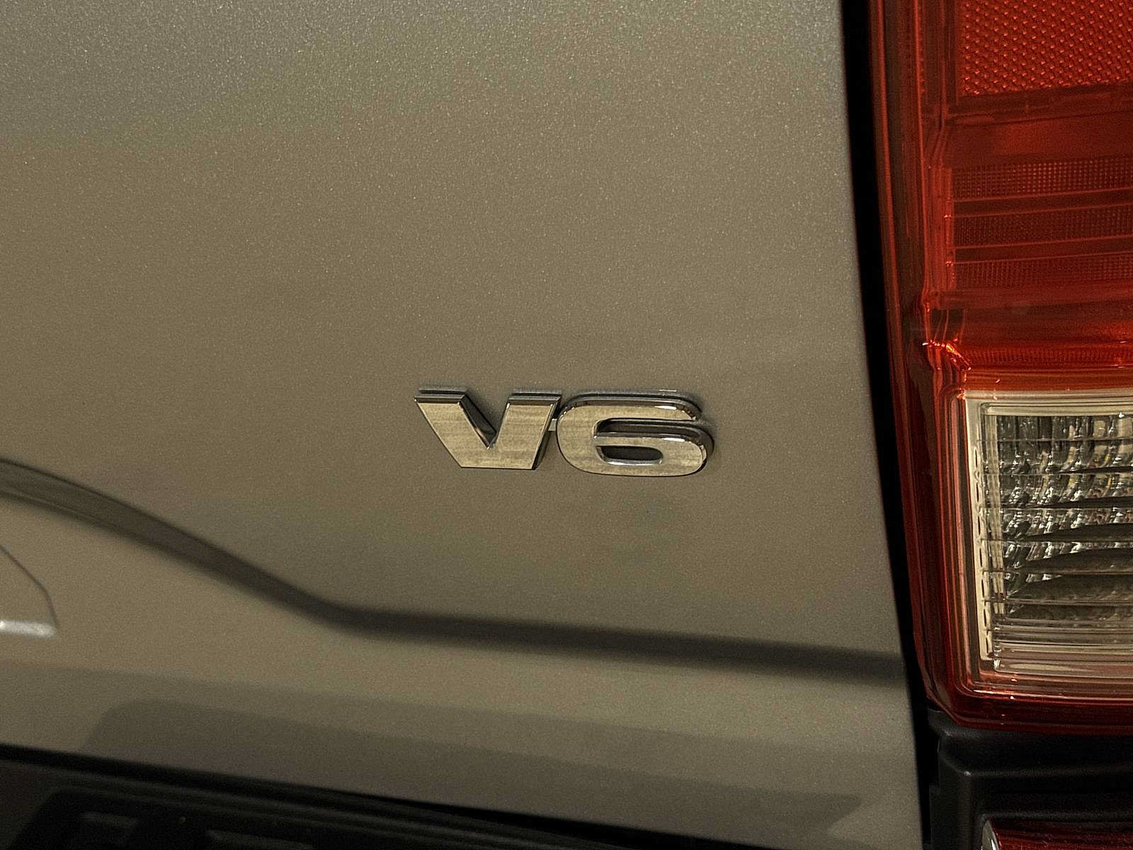 Used 2019 Toyota Tacoma SR5 AWD/4WD image 26