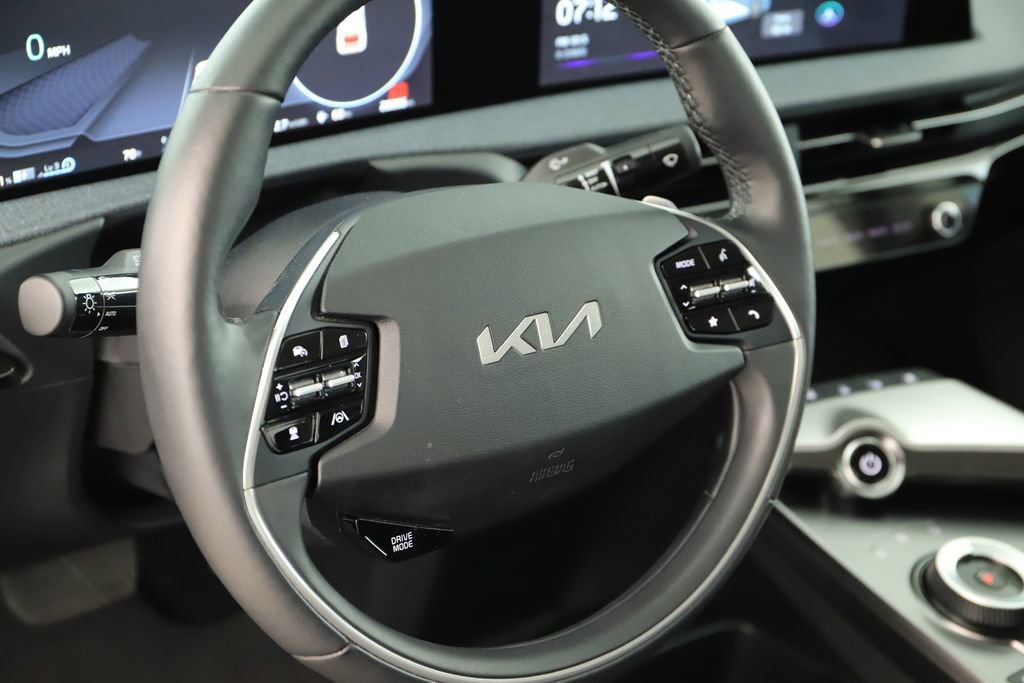 Used 2022 Kia EV6 Wind w/ Wind Technology Package AWD/4WD image 15