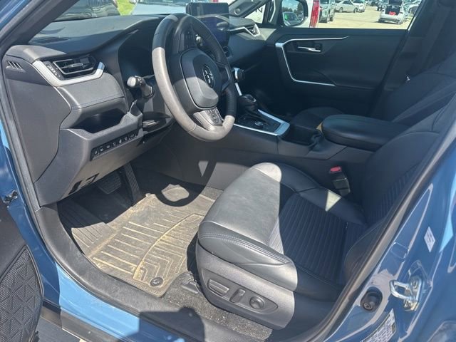 Used 2023 Toyota RAV4 XSE AWD/4WD image 10