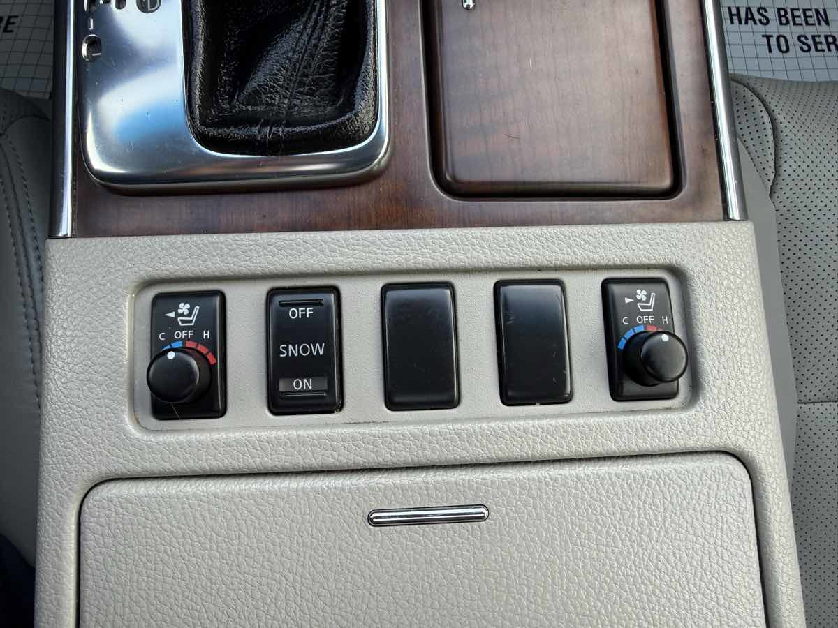 Used 2008 INFINITI M35 x w/ Technology Pkg image 21
