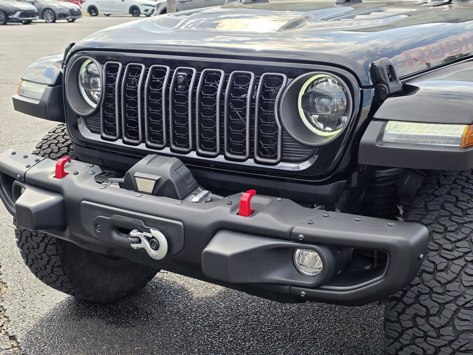 Used 2024 Jeep Wrangler Unlimited Rubicon AWD/4WD image 9