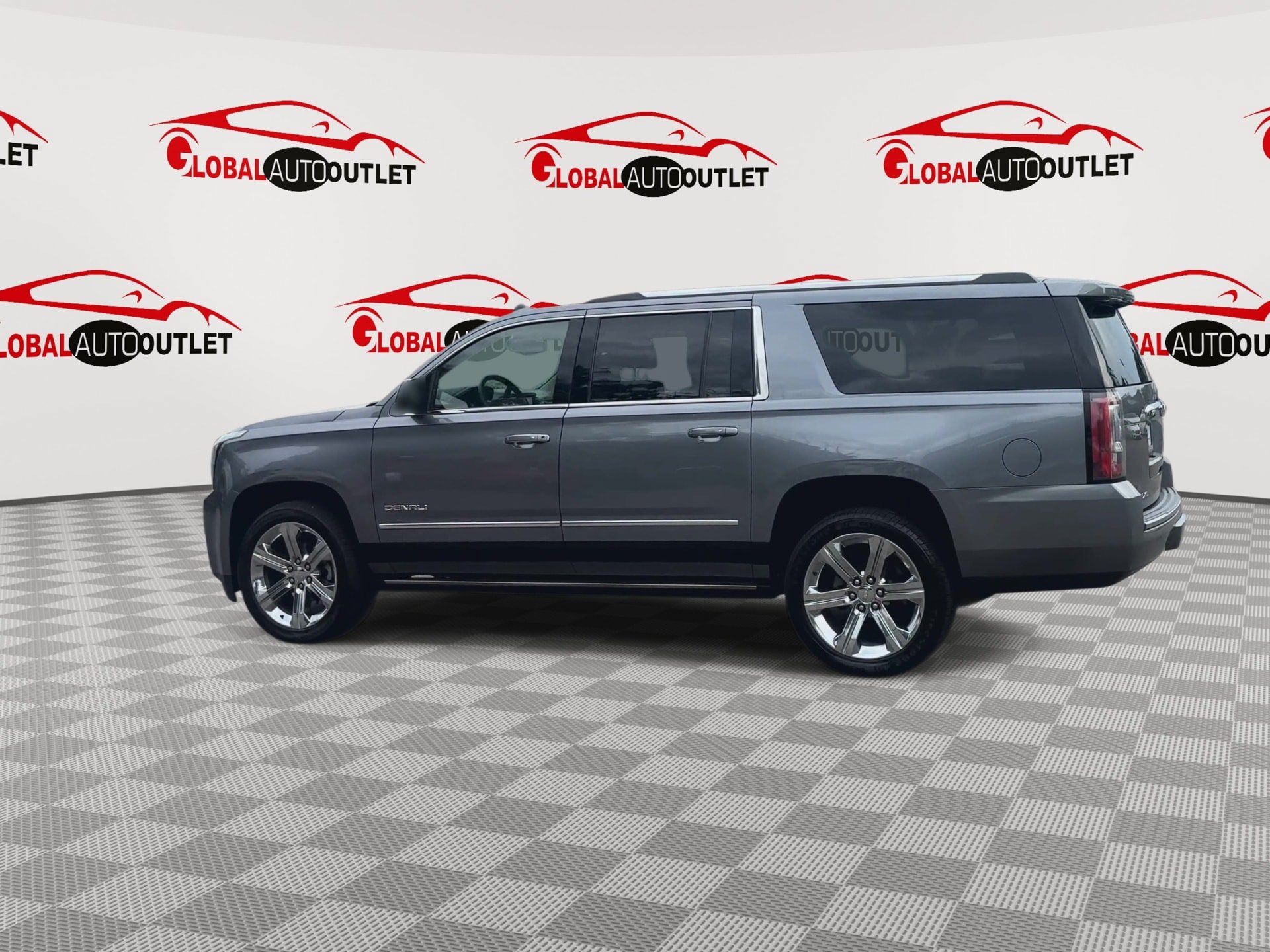 Used 2019 GMC Yukon XL Denali w/ Open Road Package RWD image 6