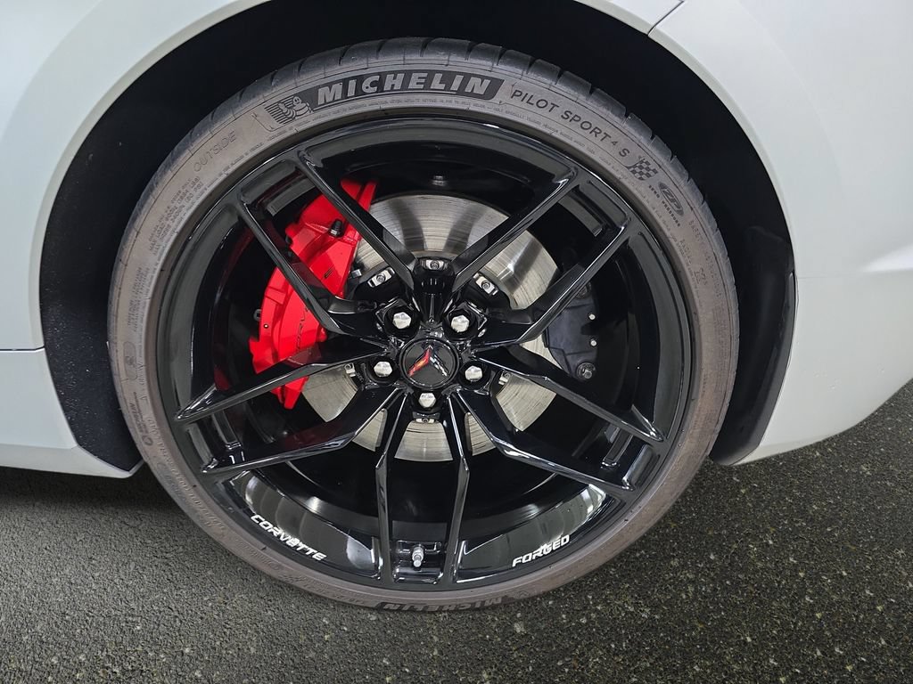 Used 2026 Chevrolet Corvette Z06 RWD image 30