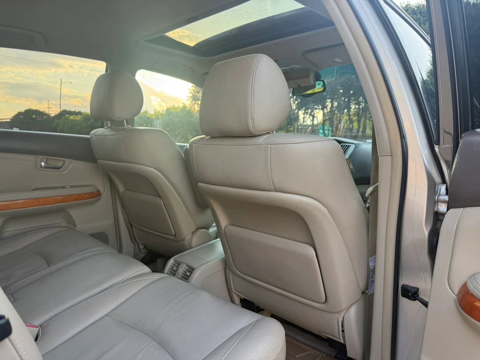 Used 2005 Lexus RX 330 FWD image 15