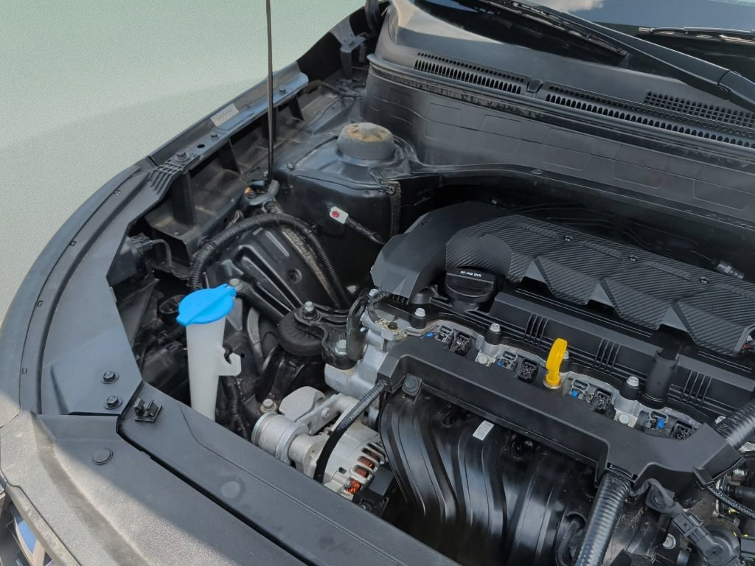 Used 2021 Hyundai Venue SEL FWD image 13