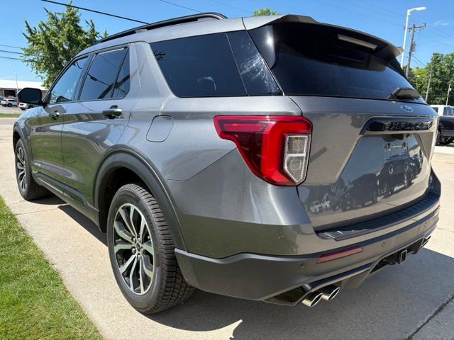 Used 2023 Ford Explorer ST AWD/4WD image 2