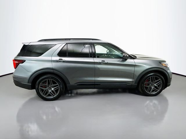 Used 2025 Ford Explorer ST AWD/4WD image 8