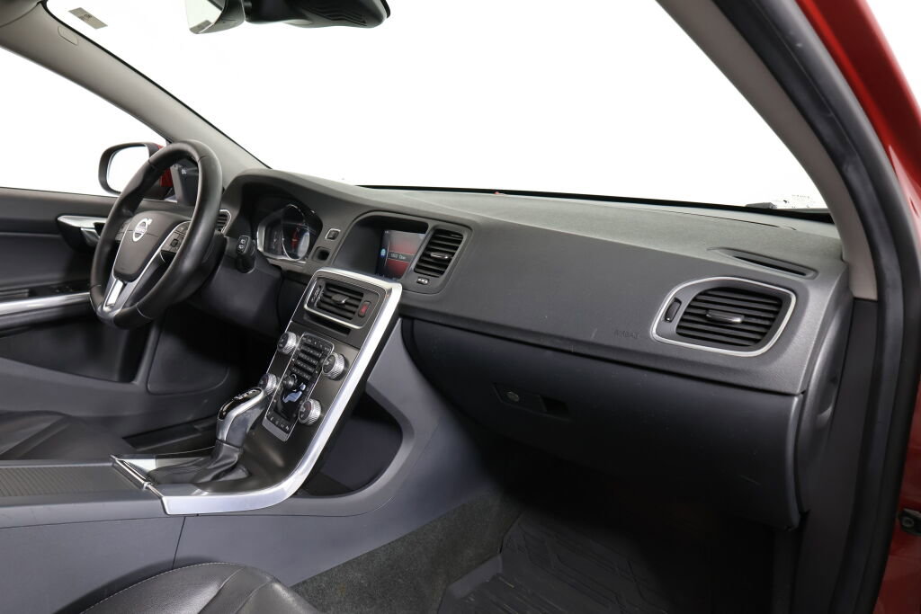 Used 2015 Volvo V60 T5 Premier image 23