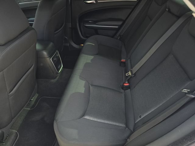 Used 2021 Chrysler 300 Touring w/ Sport Appearance Package RWD image 34