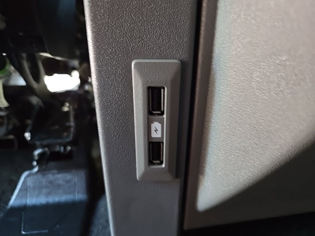 Used 2020 Ford F150 Lariat image 50