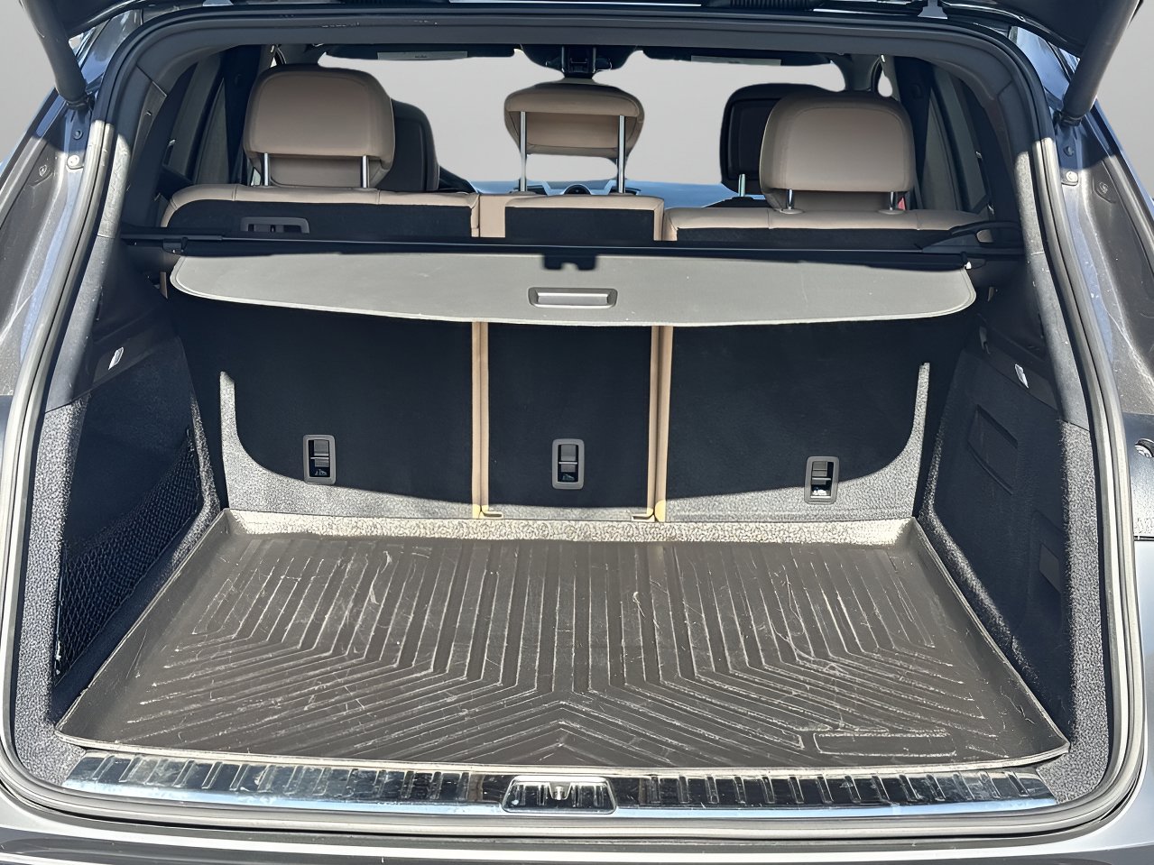 Used 2020 Porsche Cayenne image 8