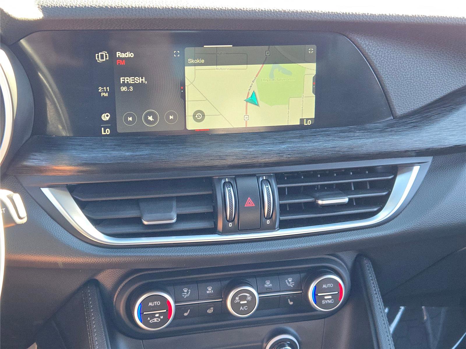 Used 2024 Alfa Romeo Stelvio Sprint image 29