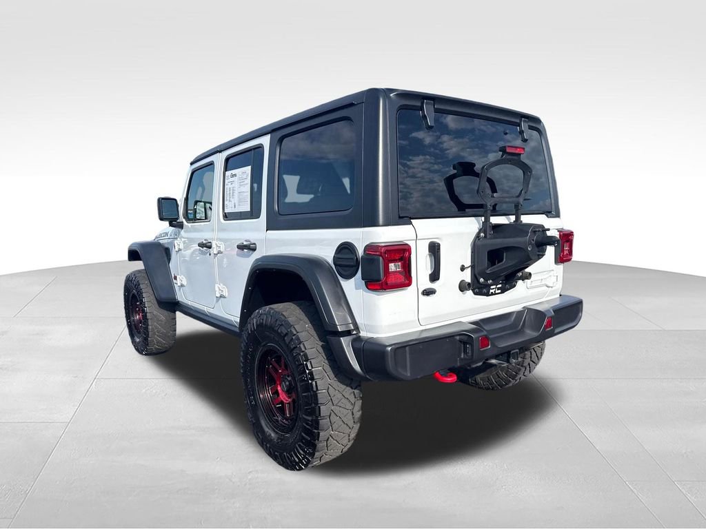 Used 2024 Jeep Wrangler Unlimited Rubicon w/ Convenience Group AWD/4WD image 3