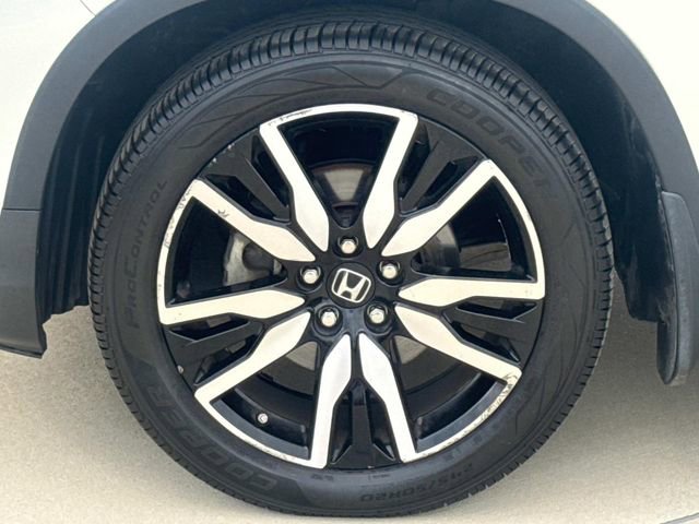 Used 2019 Honda Pilot Elite image 4