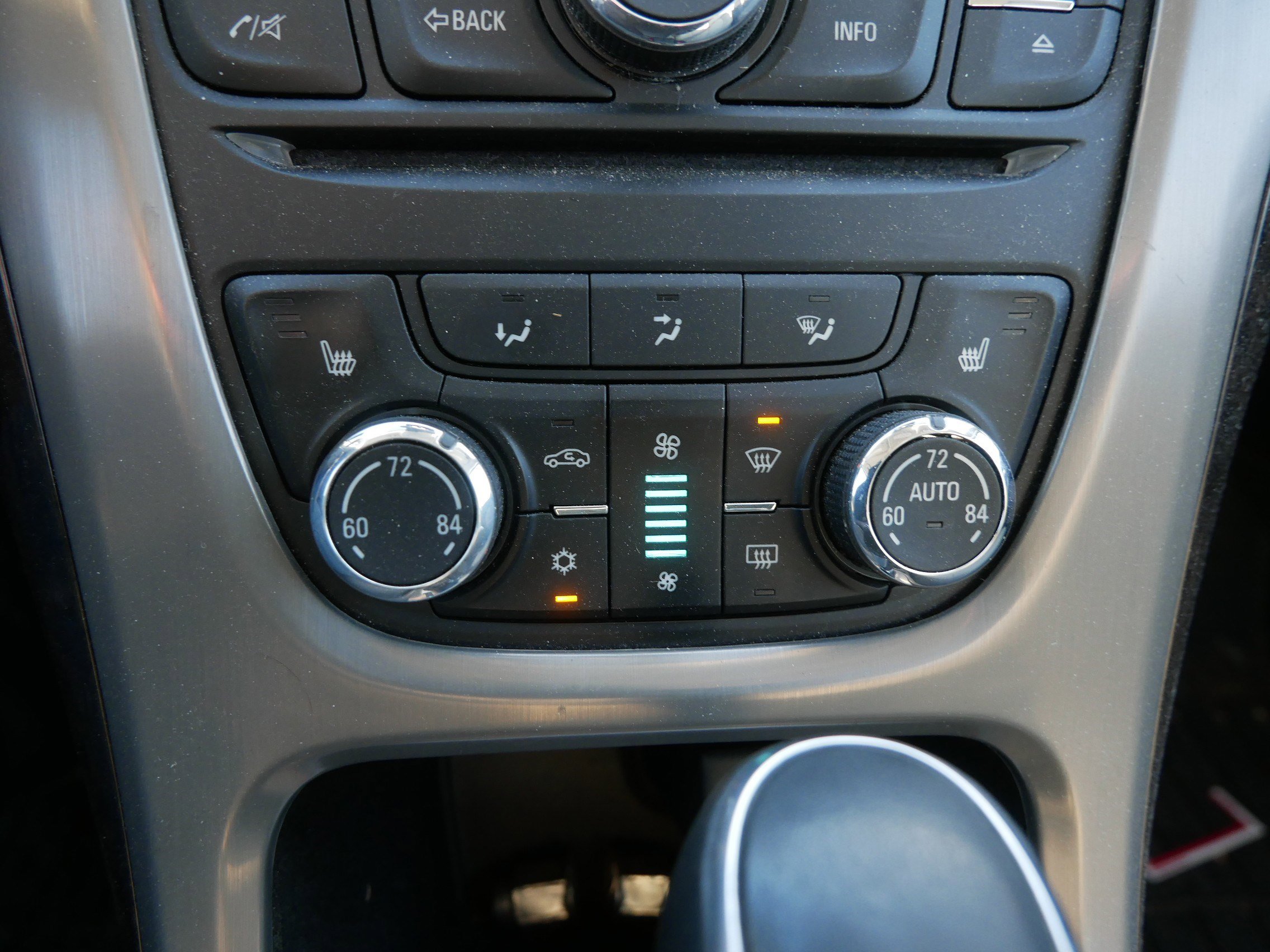 Used 2016 Buick Verano w/ Comfort Package image 29