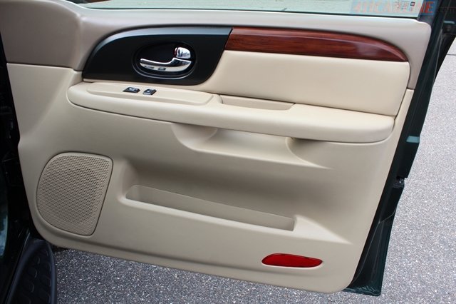 Used 2004 GMC Envoy SLT AWD/4WD image 28