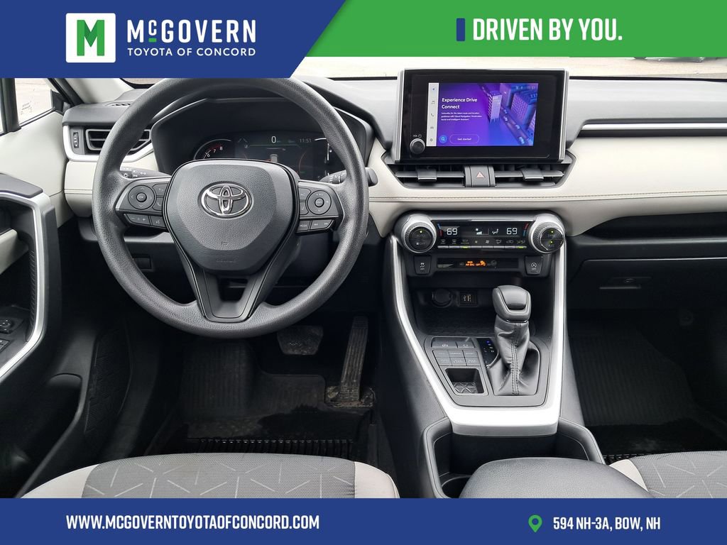 Used 2024 Toyota RAV4 XLE AWD/4WD image 23