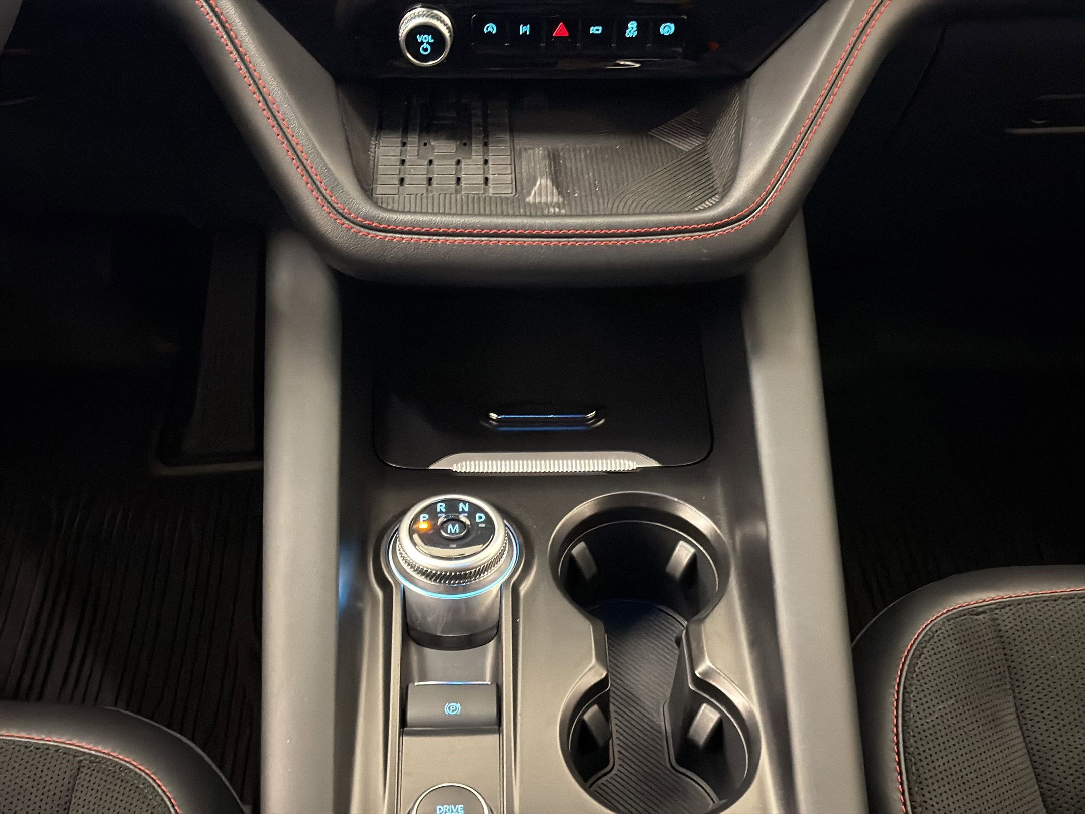 Used 2025 Ford Explorer ST image 24