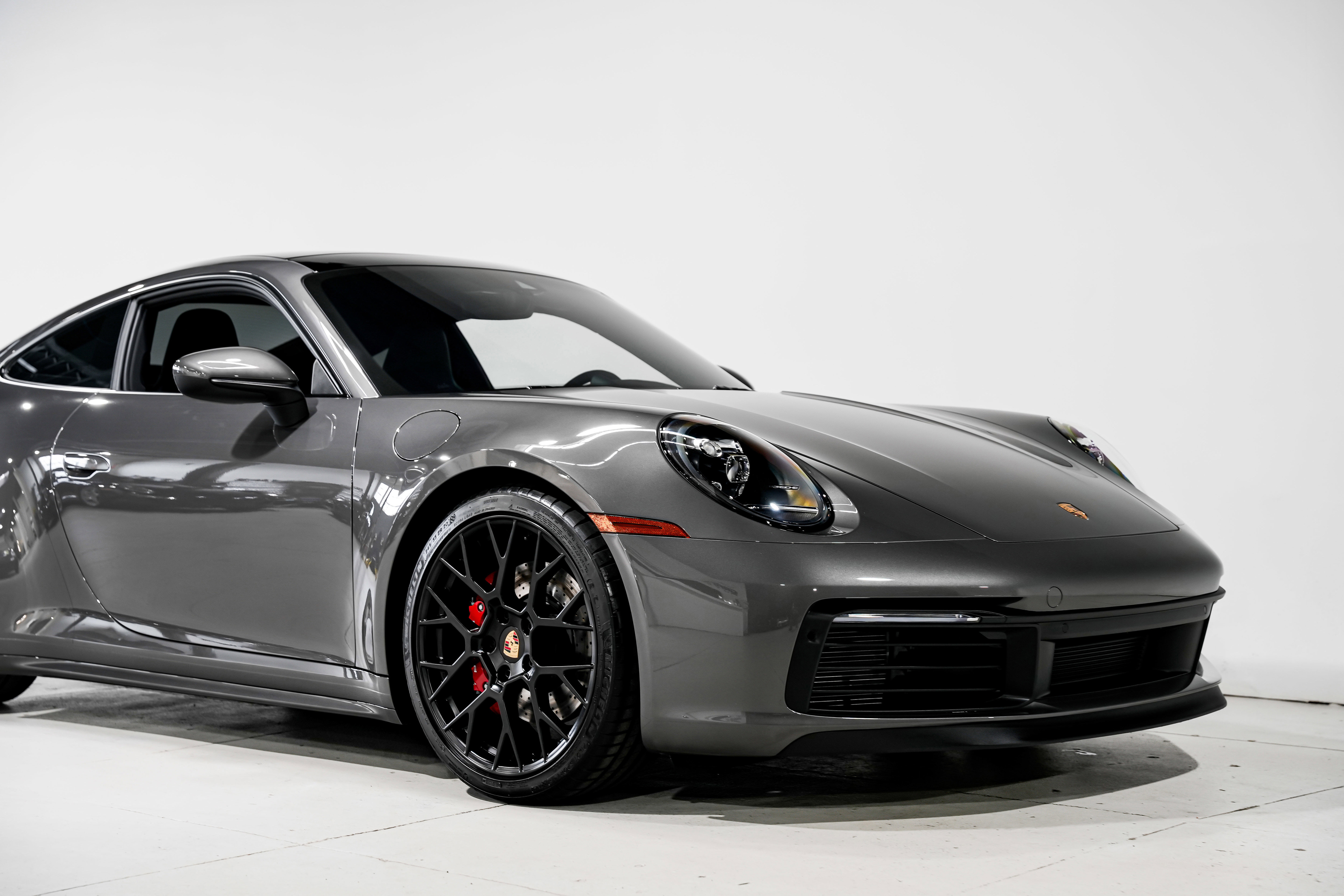 Used 2024 Porsche 911 Carrera S RWD image 41