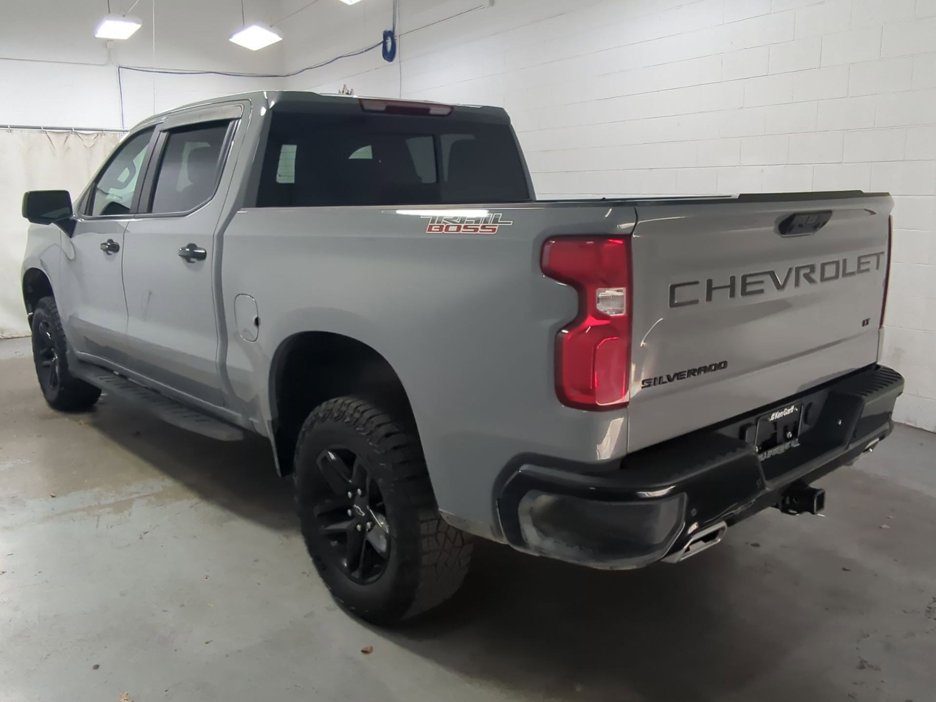 Used 2024 Chevrolet Silverado 1500 LT Trail Boss w/ Convenience Package II image 5