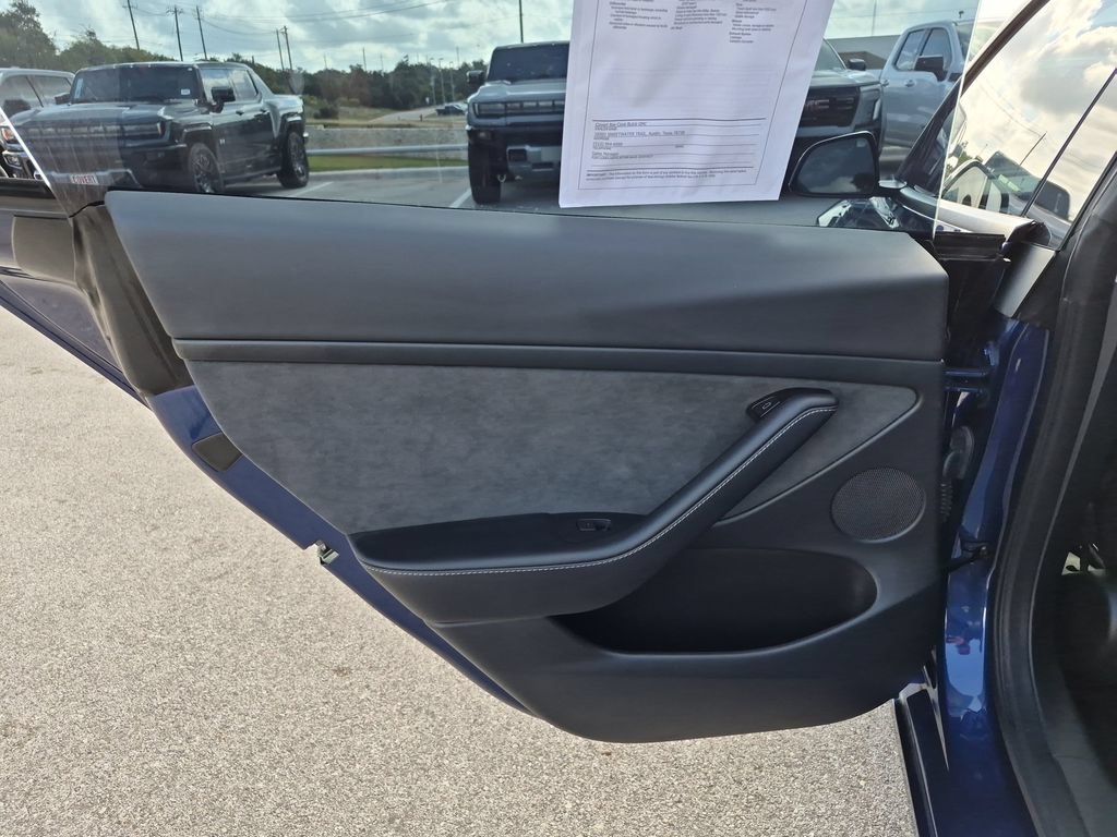 Used 2023 Tesla Model 3 Long Range AWD/4WD image 29