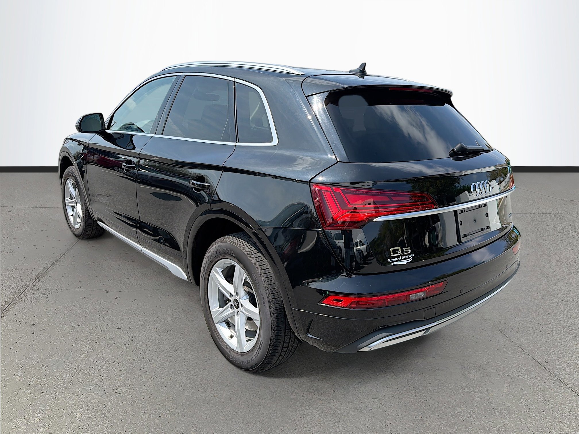 Used 2022 Audi Q5 2.0T Premium w/ Convenience Package image 7