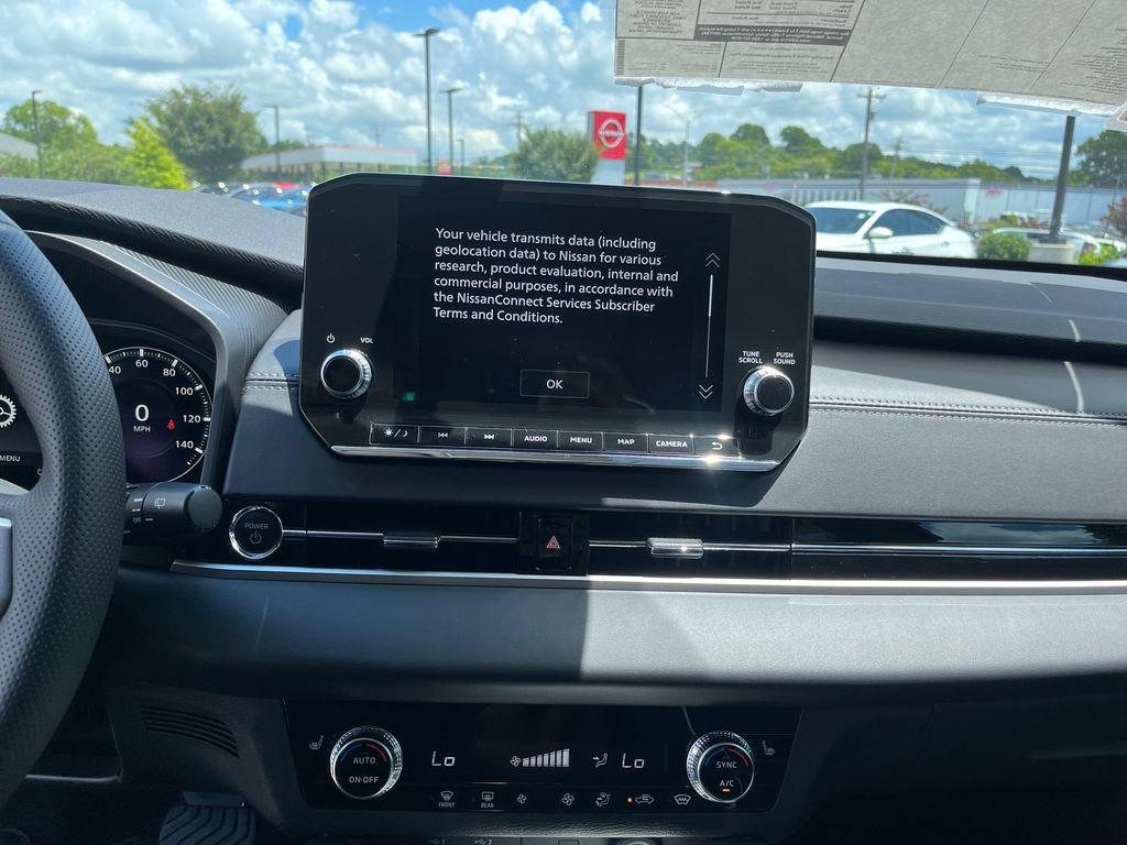 New 2026 Nissan Rogue SL AWD/4WD image 16