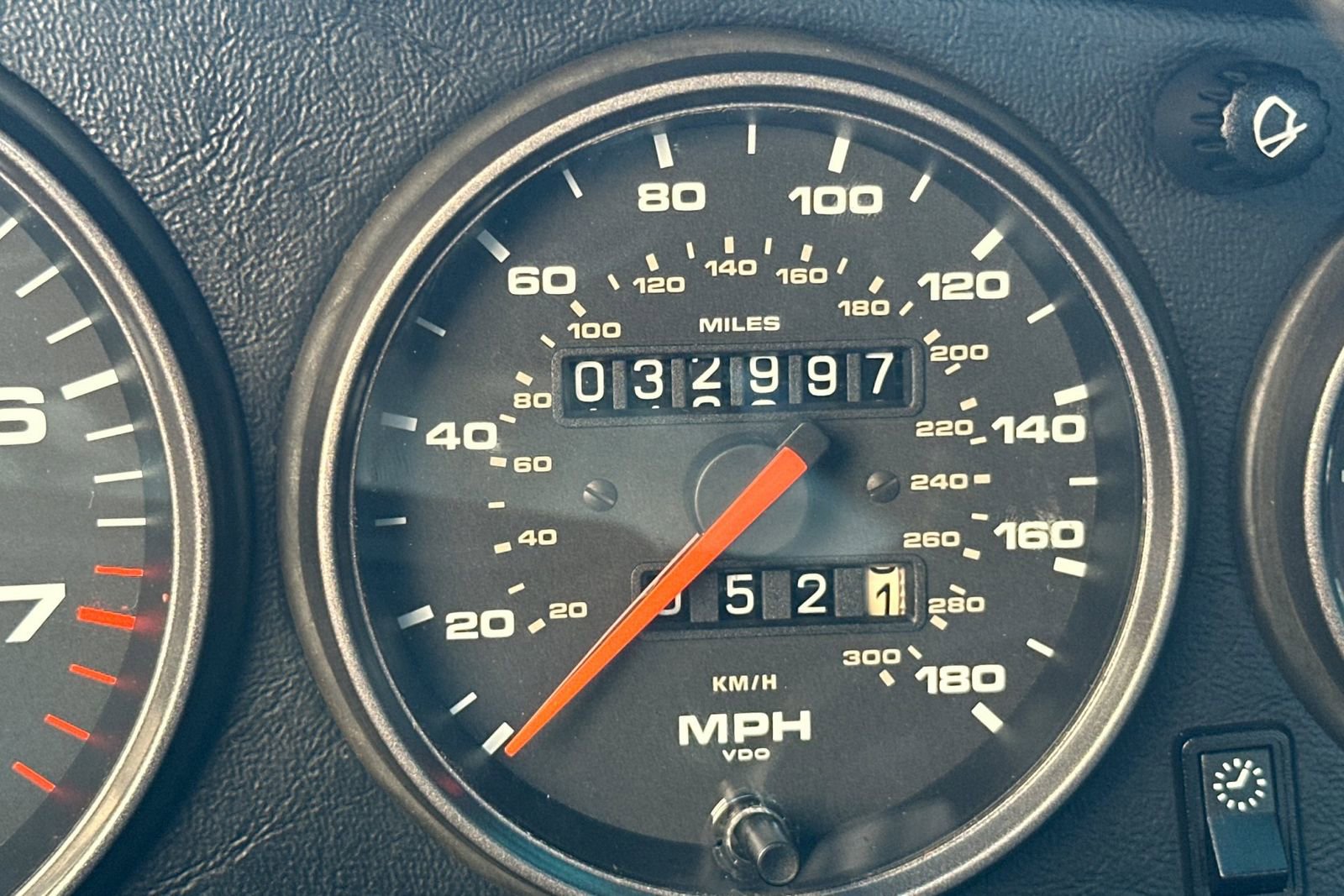 Used 1998 Porsche 911 Carrera S image 30