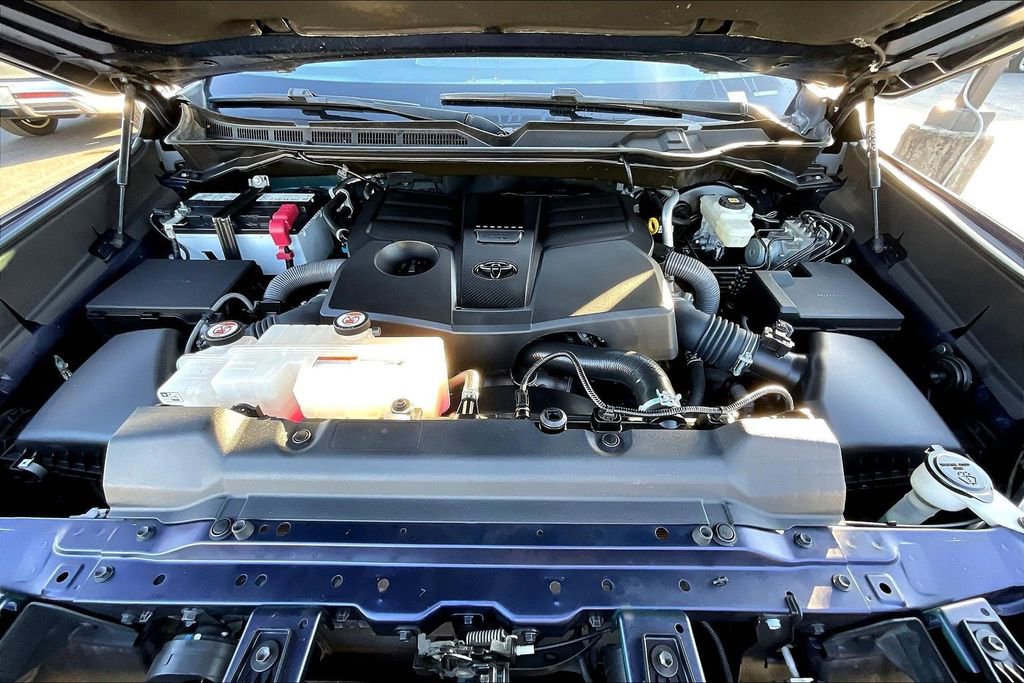 Used 2022 Toyota Tundra Limited image 32