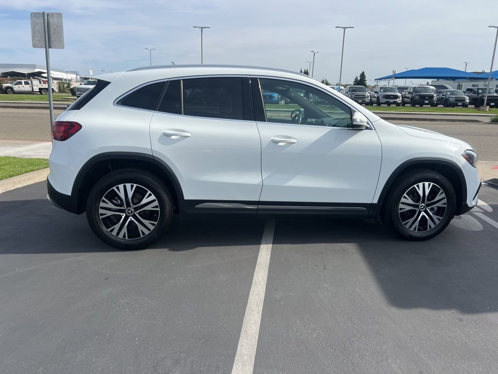 Used 2025 Mercedes-Benz GLA 250 4MATIC image 14
