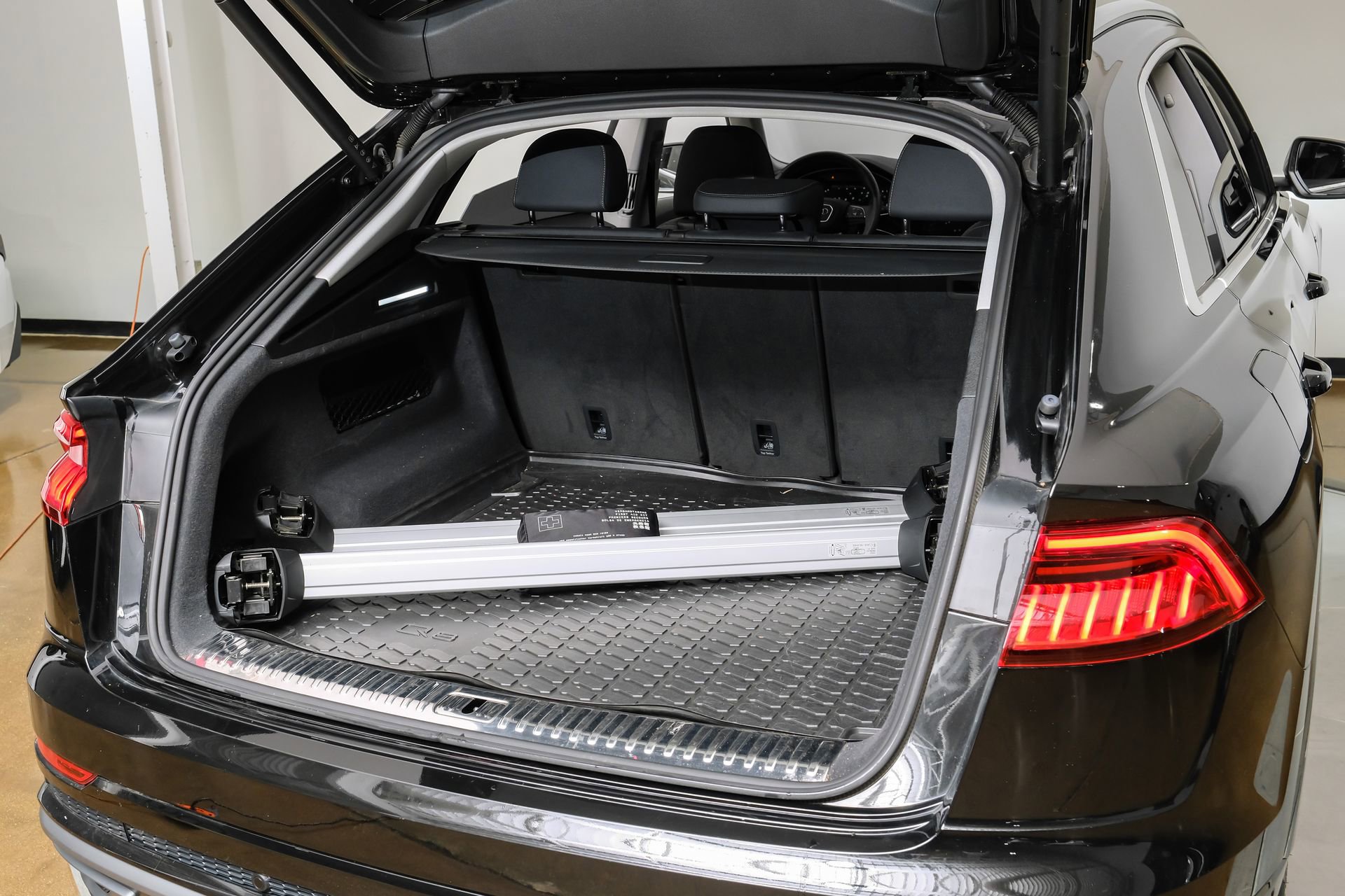 Used 2023 Audi Q8 Premium Plus w/ Premium Plus Package image 56