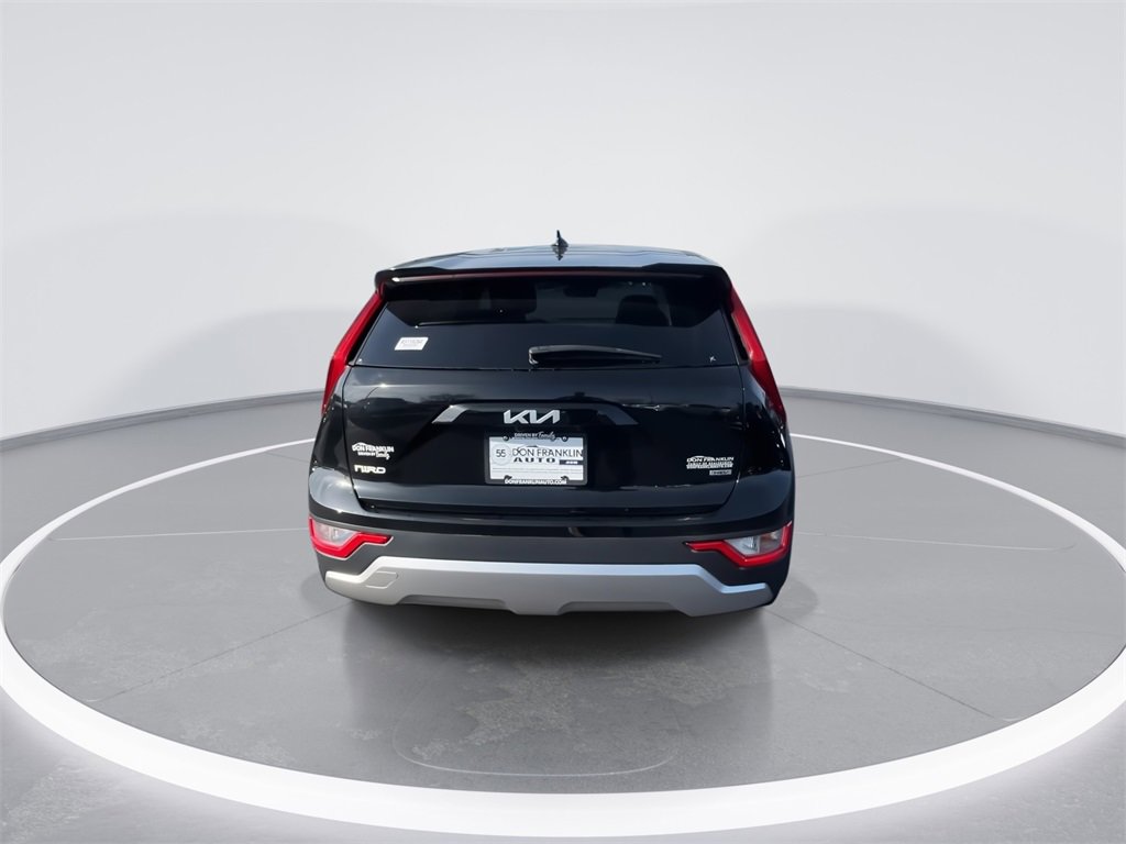 Used 2024 Kia Niro LX image 7