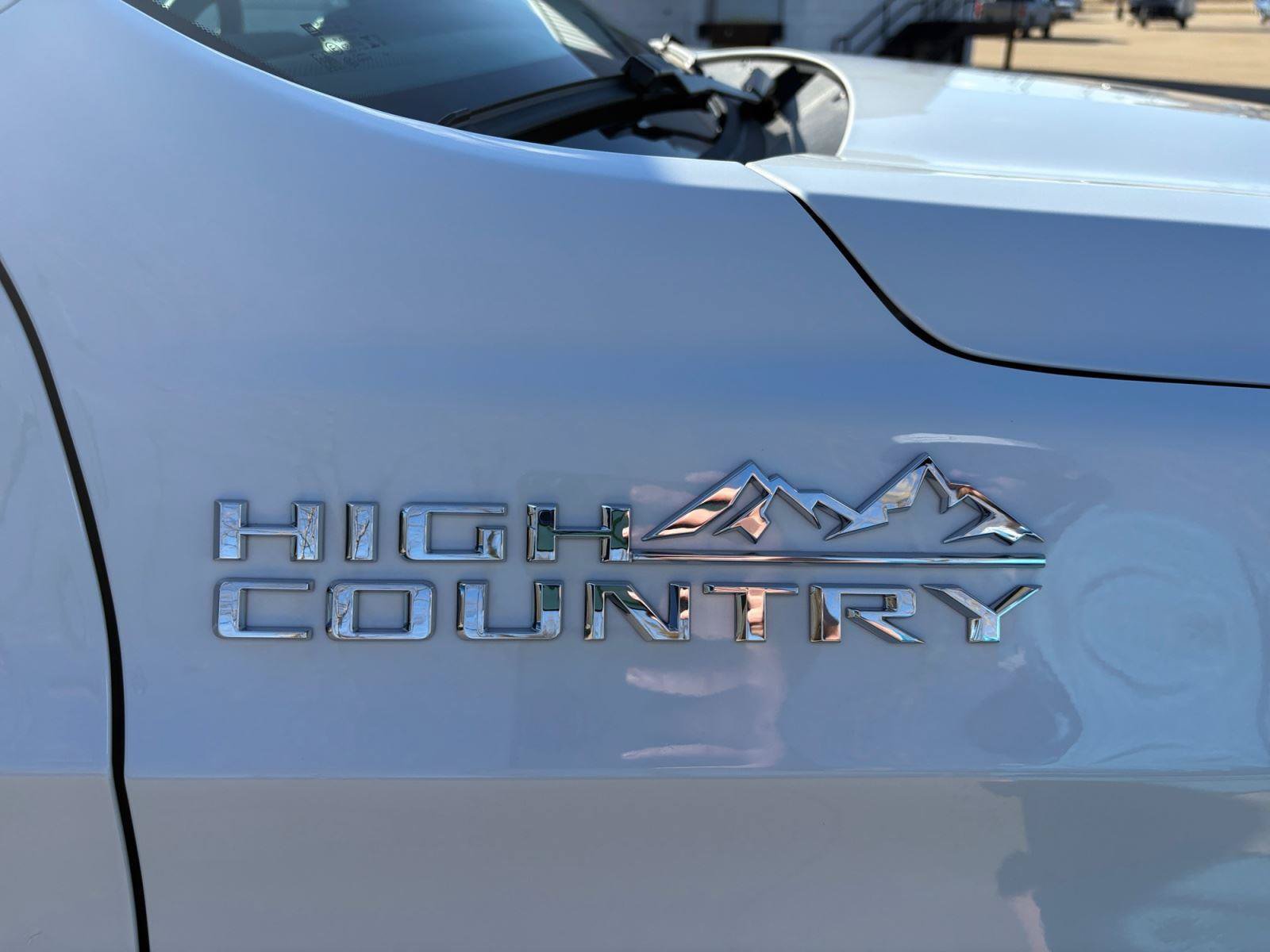 New 2026 Chevrolet Tahoe High Country AWD/4WD image 18