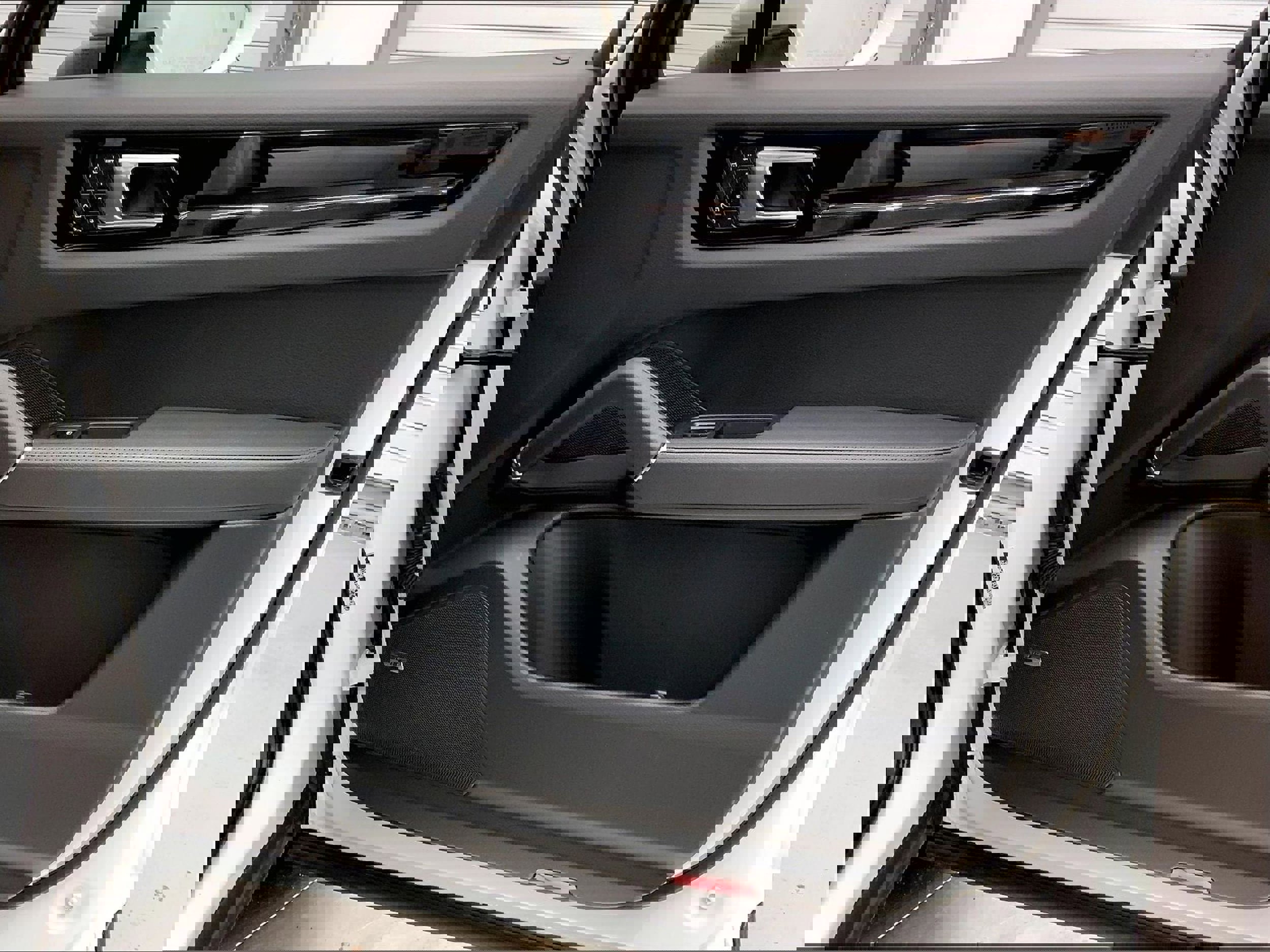 Used 2022 Porsche Cayenne E-Hybrid image 28