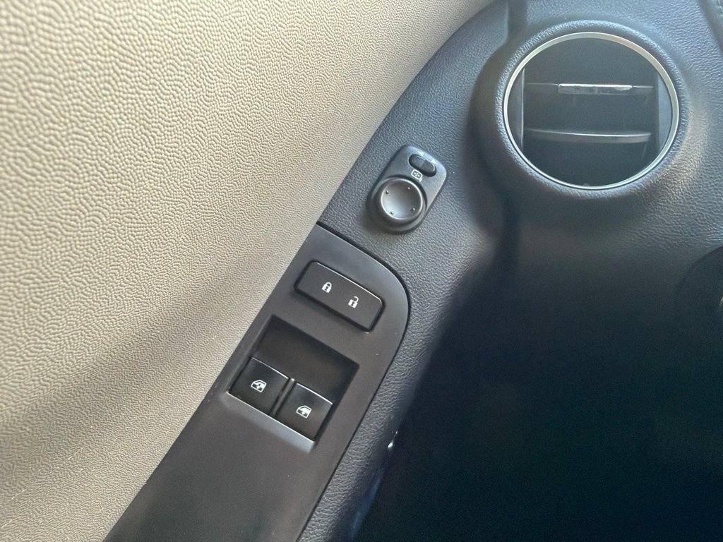 Used 2012 Chevrolet Camaro LS RWD image 16
