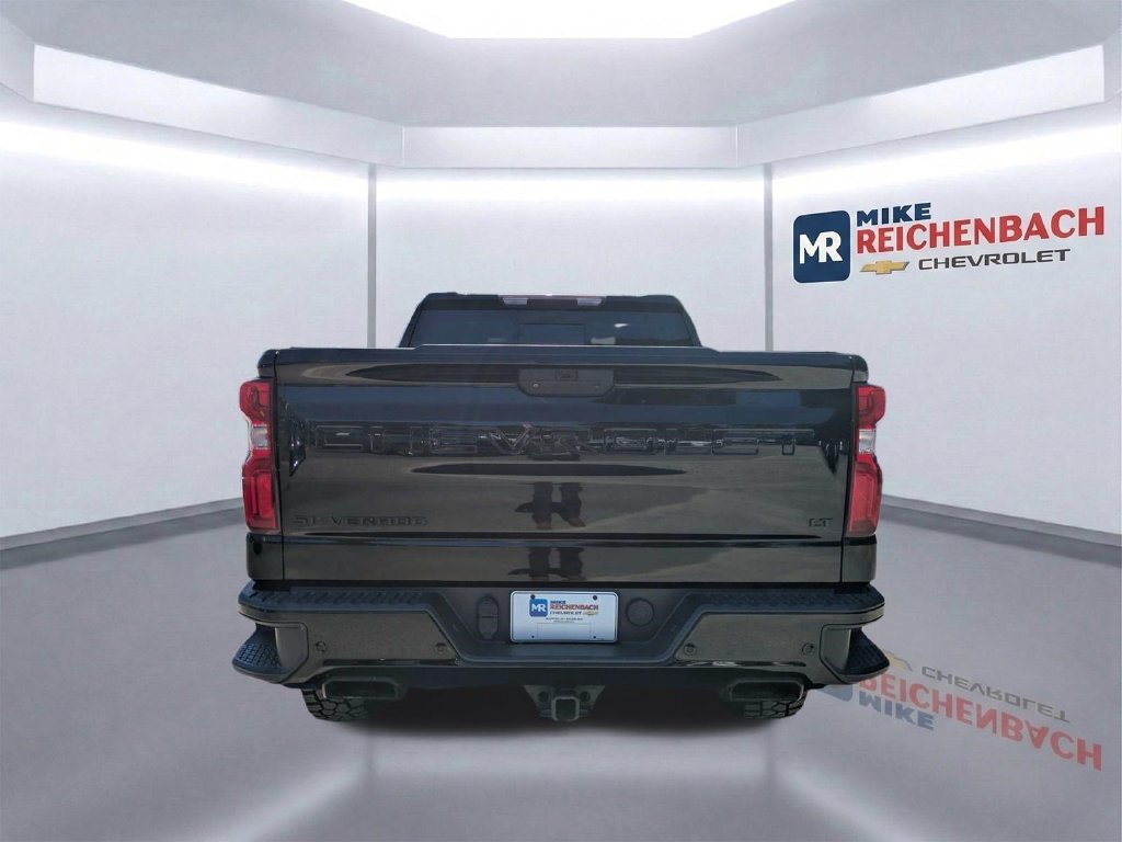Used 2021 Chevrolet Silverado 1500 LT Trail Boss w/ Convenience Package II AWD/4WD image 5