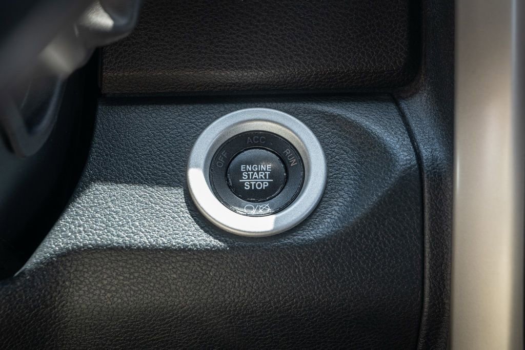 Used 2018 RAM 2500 Laramie w/ Convenience Group image 32