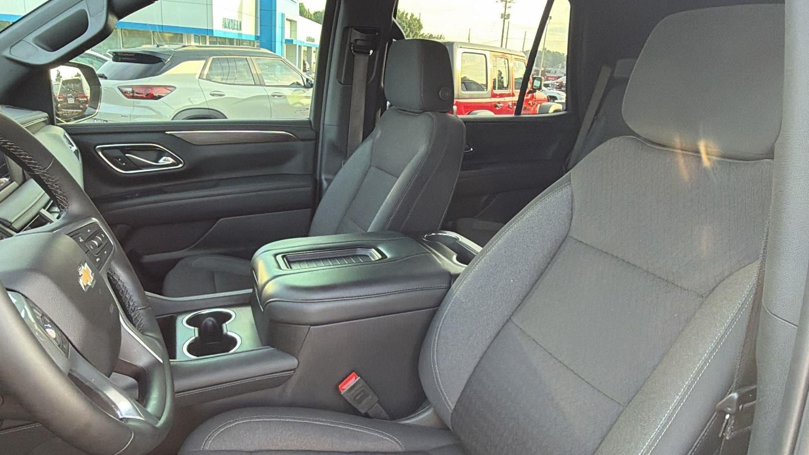 Used 2024 Chevrolet Tahoe LS w/ Driver Alert Package RWD image 4