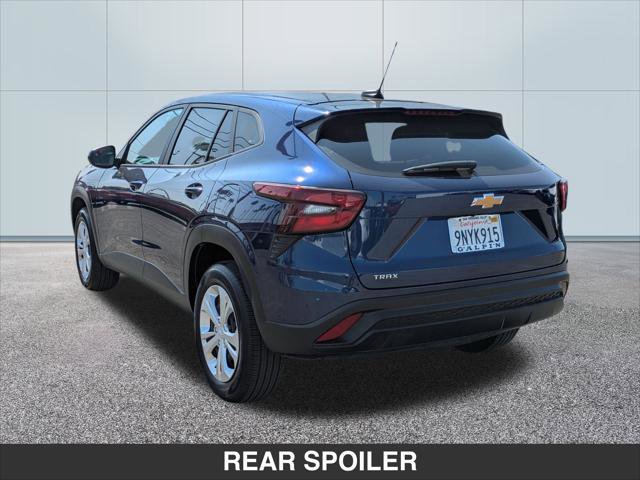 Used 2024 Chevrolet Trax LS image 3