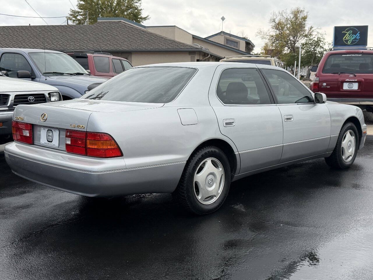 Used 1998 Lexus LS 400 RWD image 12
