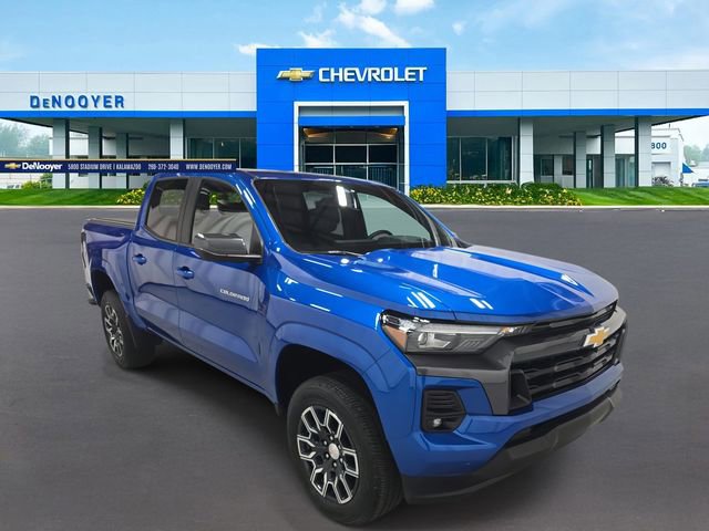 Used 2023 Chevrolet Colorado LT w/ LT Convenience Package III image 3