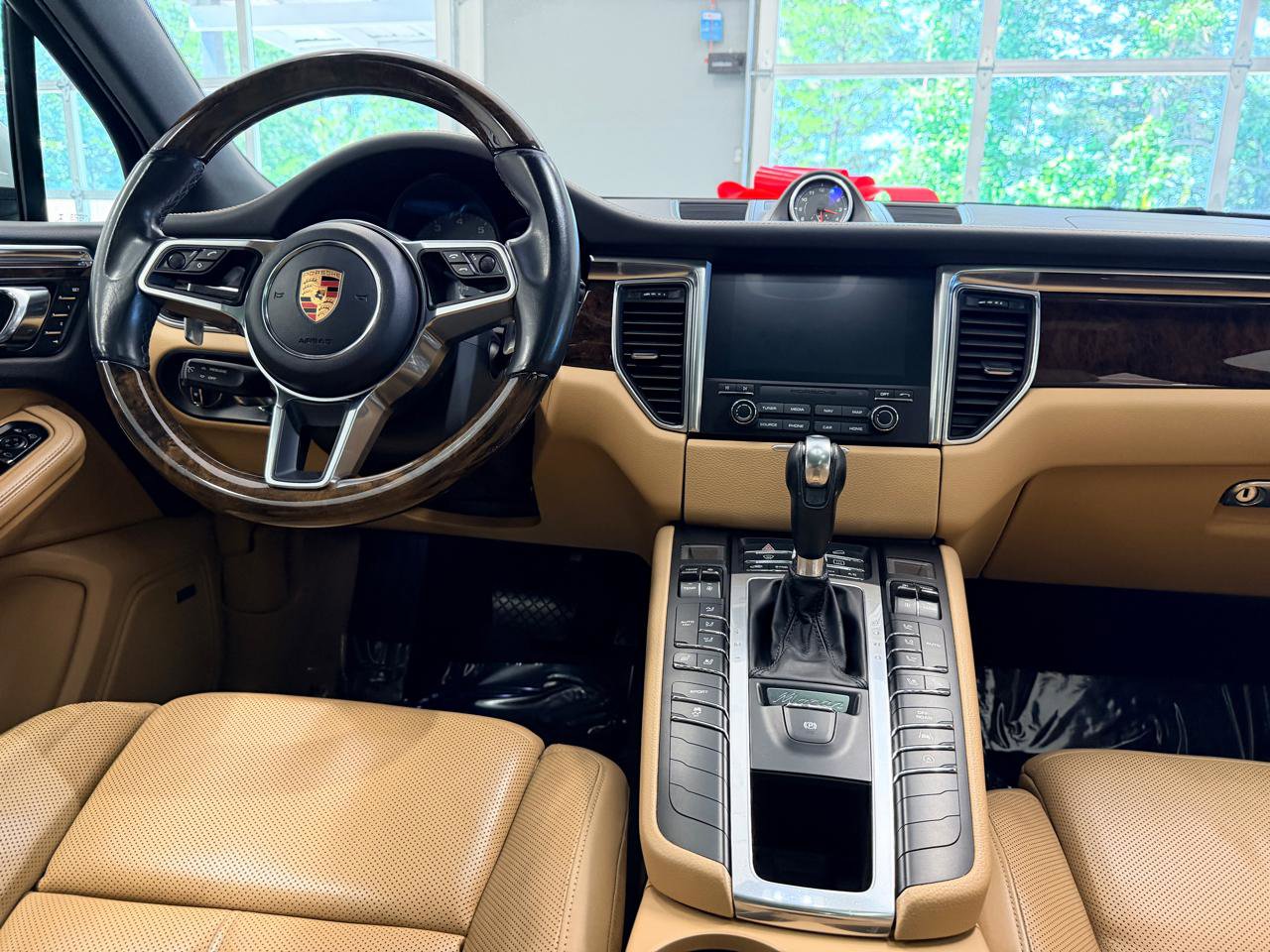 Used 2017 Porsche Macan S AWD/4WD image 34