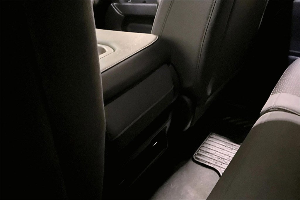 Used 2019 Chevrolet Silverado 1500 Custom image 10