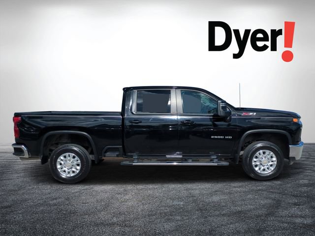 Used 2022 Chevrolet Silverado 2500 LT w/ Convenience Package AWD/4WD image 2