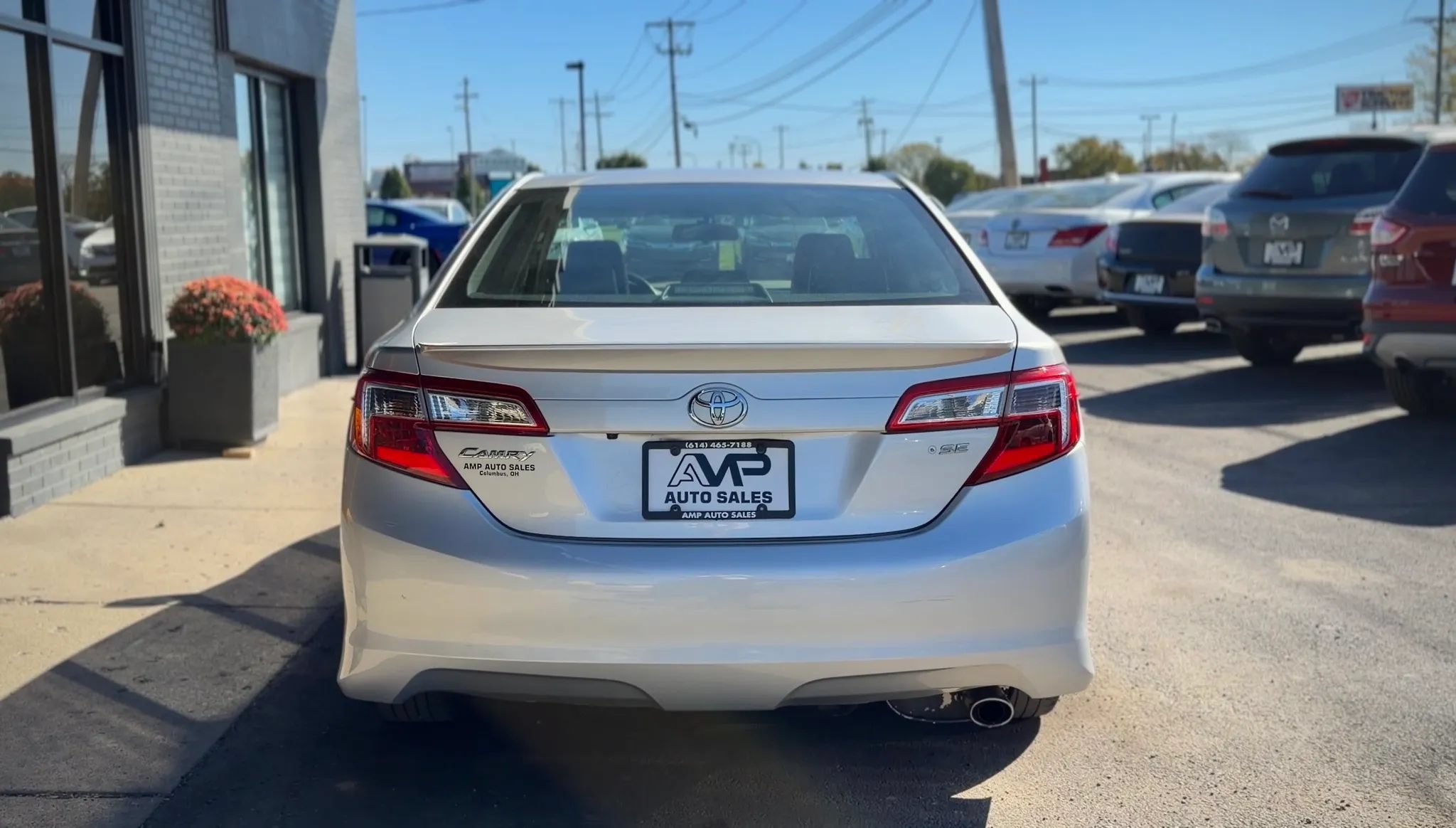 Used 2014 Toyota Camry SE FWD image 3