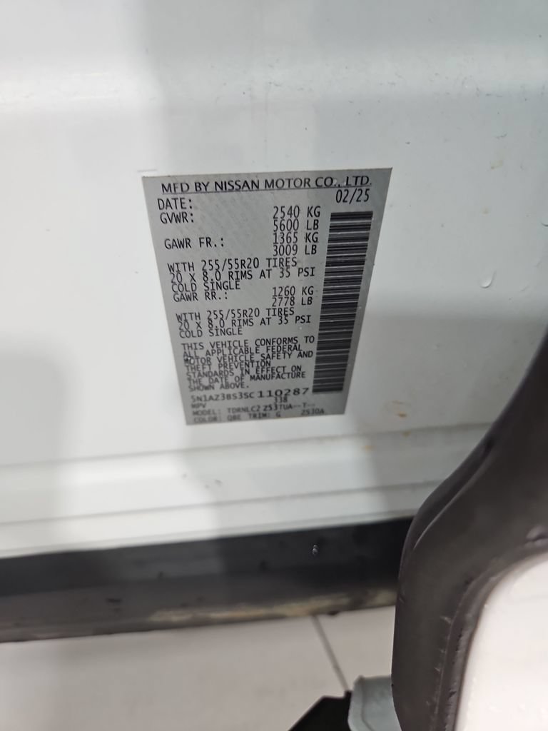 Certified 2025 Nissan Murano SV AWD/4WD image 30